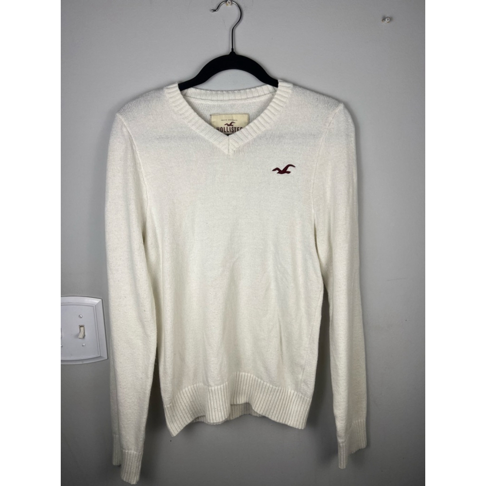 Hollister Women’s V Neck Sweater Medium Cream Soft Knit Logo Classic Preppy